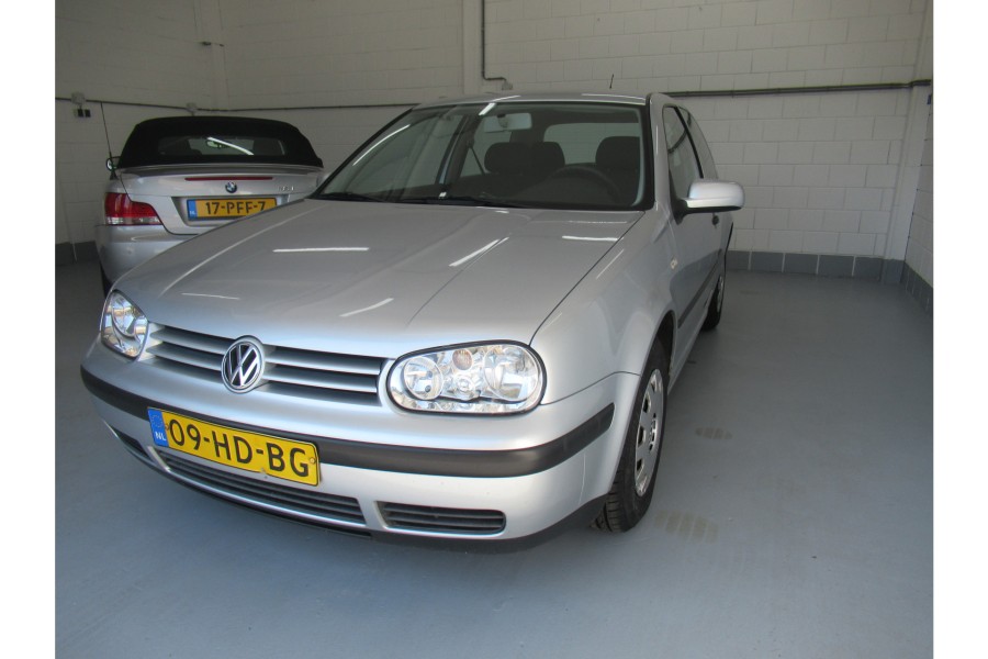 Volkswagen Golf 1.6-16V Trendline